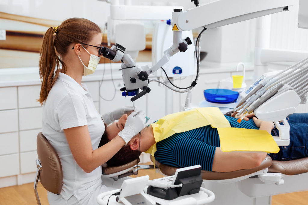 Leczenie Kanałowe Pod Mikroskopem Katowice I Bydgoszcz Leczenie Endodontyczne Dentim Clinic 4168